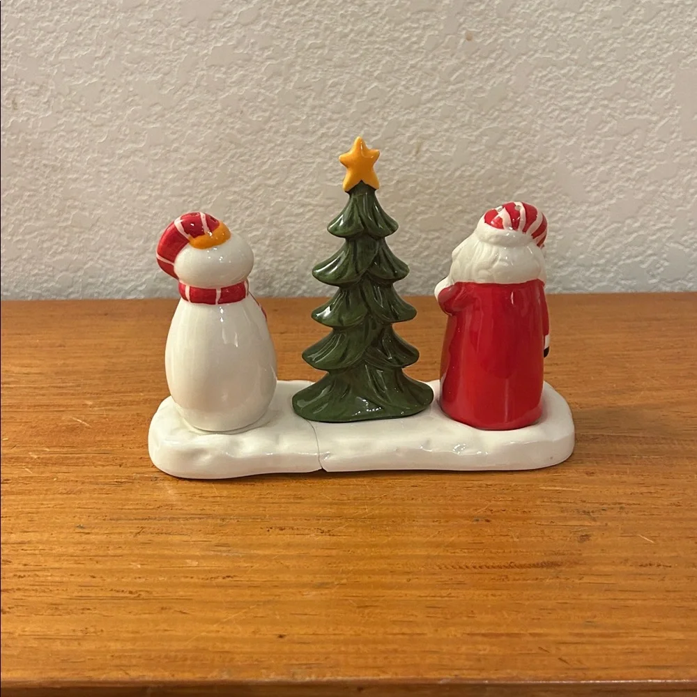 Pier 1 Imports Red and Green Santa Snowman Salt & Pepper Shaker Set